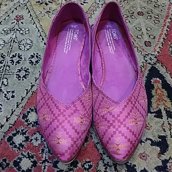 Toms Shoes - Aztec print Tom's flats